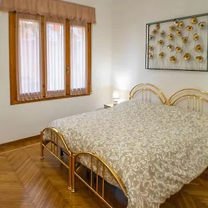 apt-casa-di-ermy.hotelitalianriviera.com/